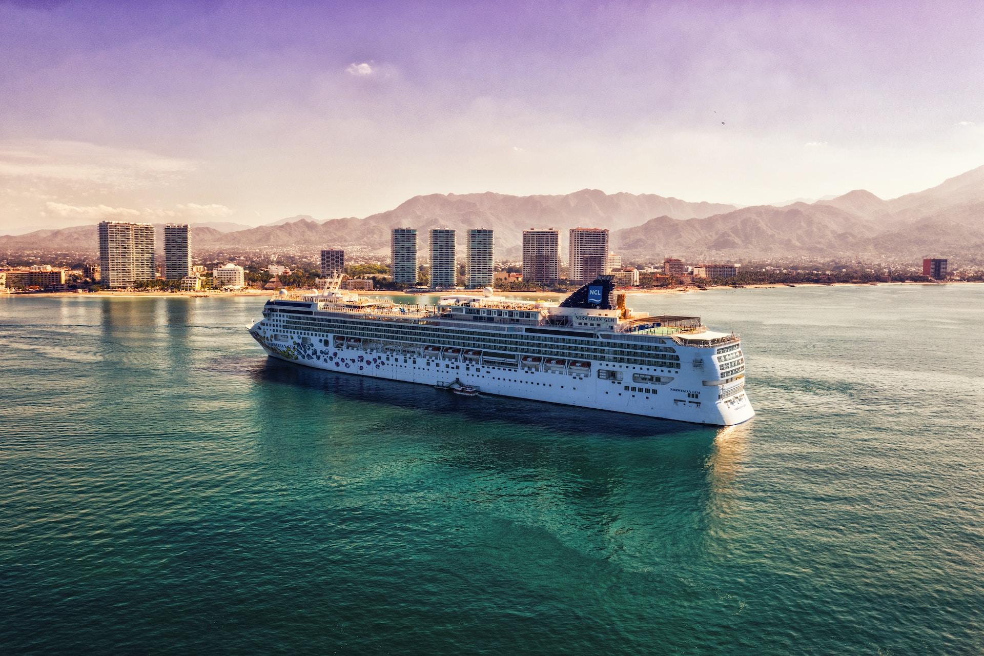 South Africa: South Africa & Madagascar - 12-Day Cruise - Feb 19-Mar 3, 2026 - background banner